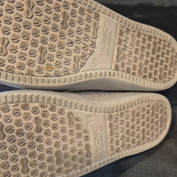 Vionic Avery Iridescent Silver Slip On Sneakers - Picture 9 of 9